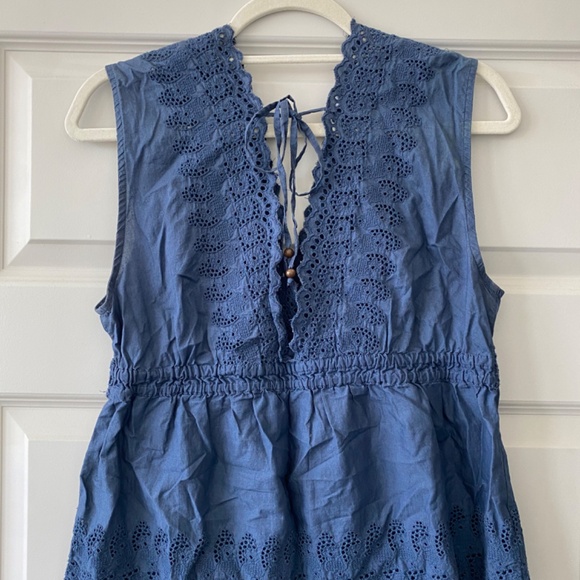 American Eagle Embroidered Top - Picture 2 of 2